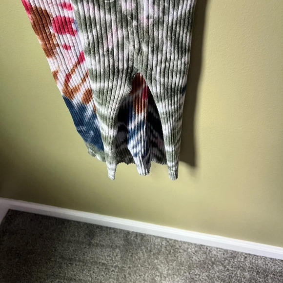 Sleeveless tie dye sweater dress. Double side slits, L - Picture 4 of 4